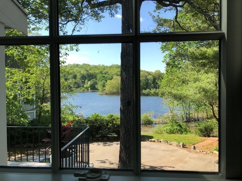 12 Woodside Road Winchester, MA 01890 - Photo 9 of 42 Gallery Image 9
