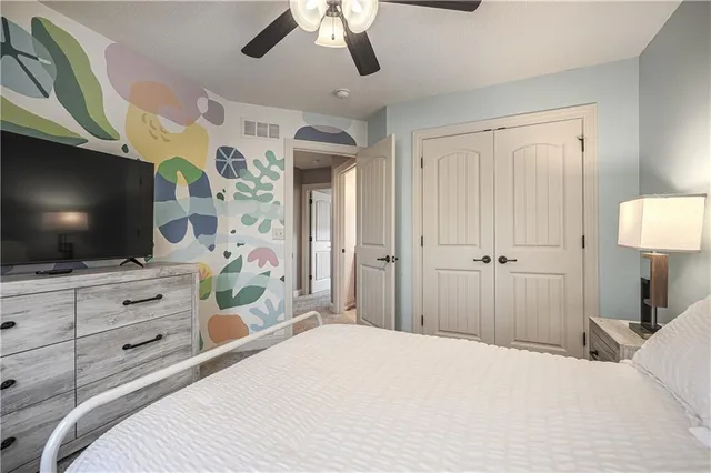 $5,000 | 5029 Woodstock Court, Shawnee, KS 66218