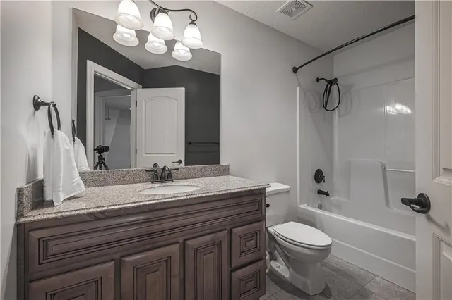 $5,000 | 5029 Woodstock Court, Shawnee, KS 66218