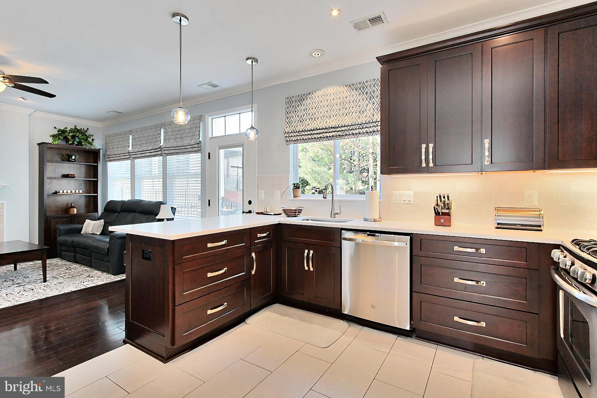 631 Spring Street Herndon, VA 20170 - Photo 18 of 70