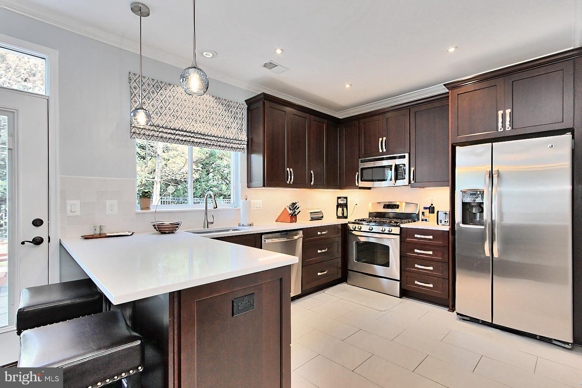 631 Spring Street Herndon, VA 20170 - Photo 19 of 70