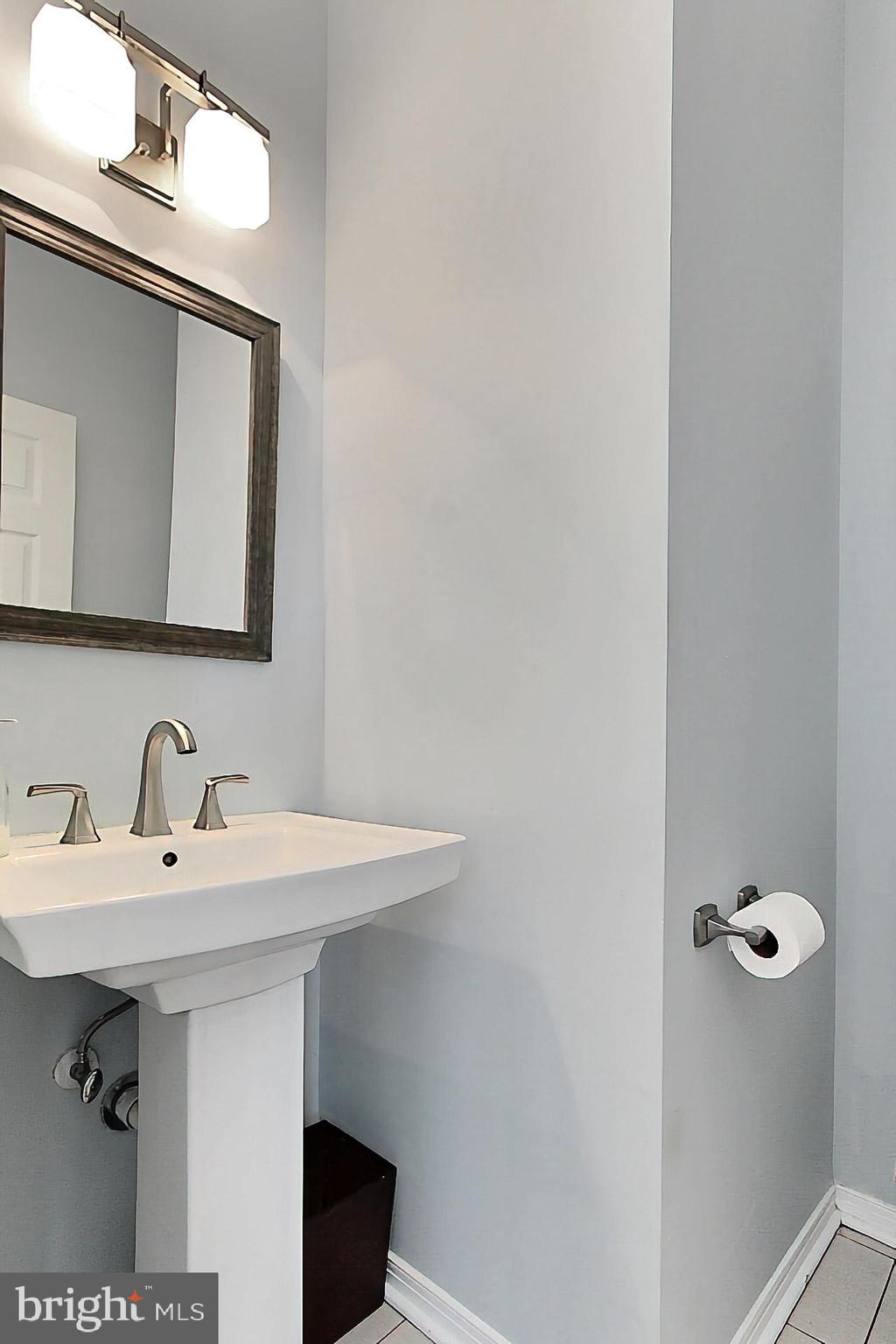 631 Spring Street Herndon, VA 20170 - Photo 27 of 70