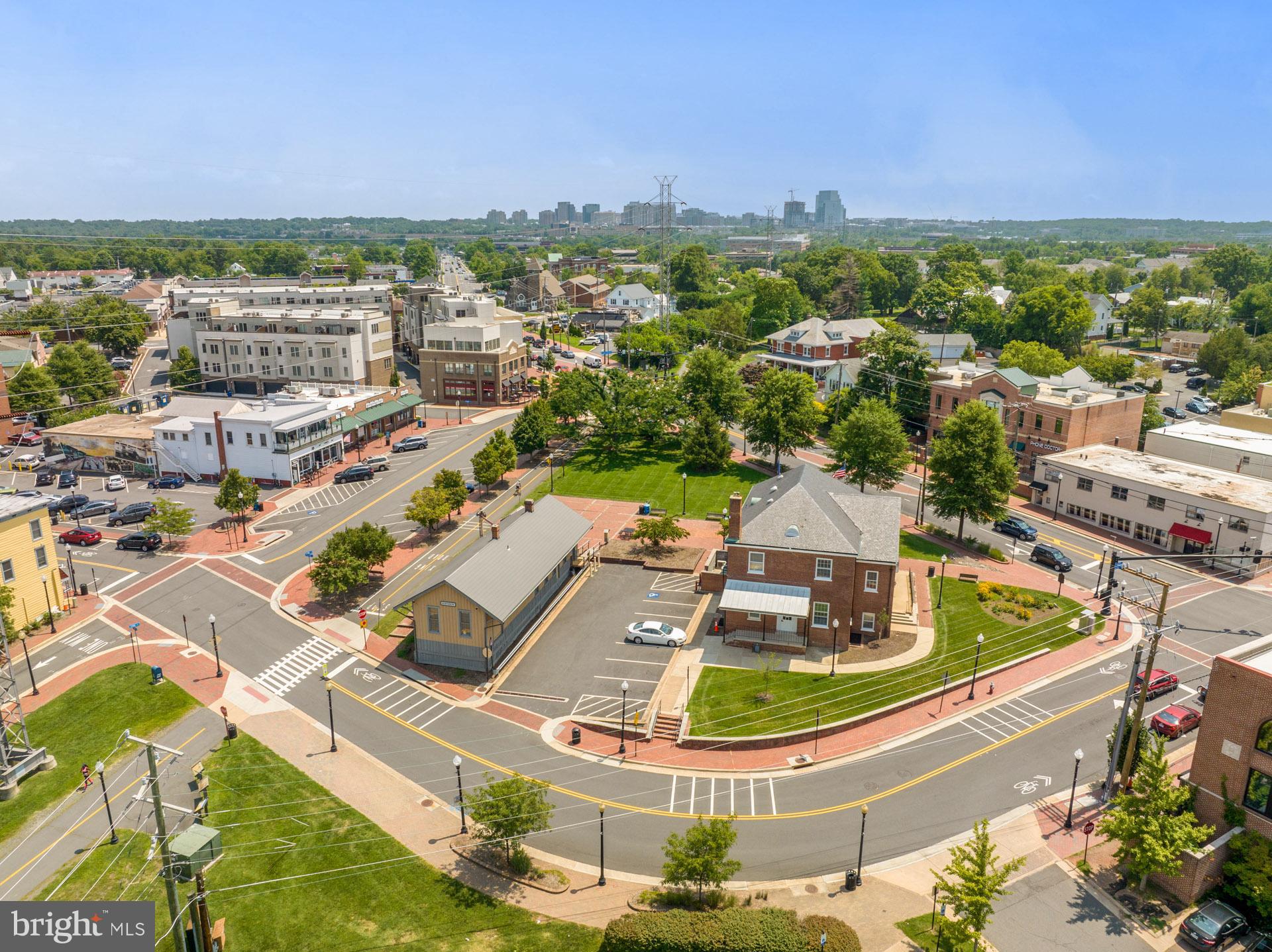 631 Spring Street Herndon, VA 20170 - Photo 67 of 70