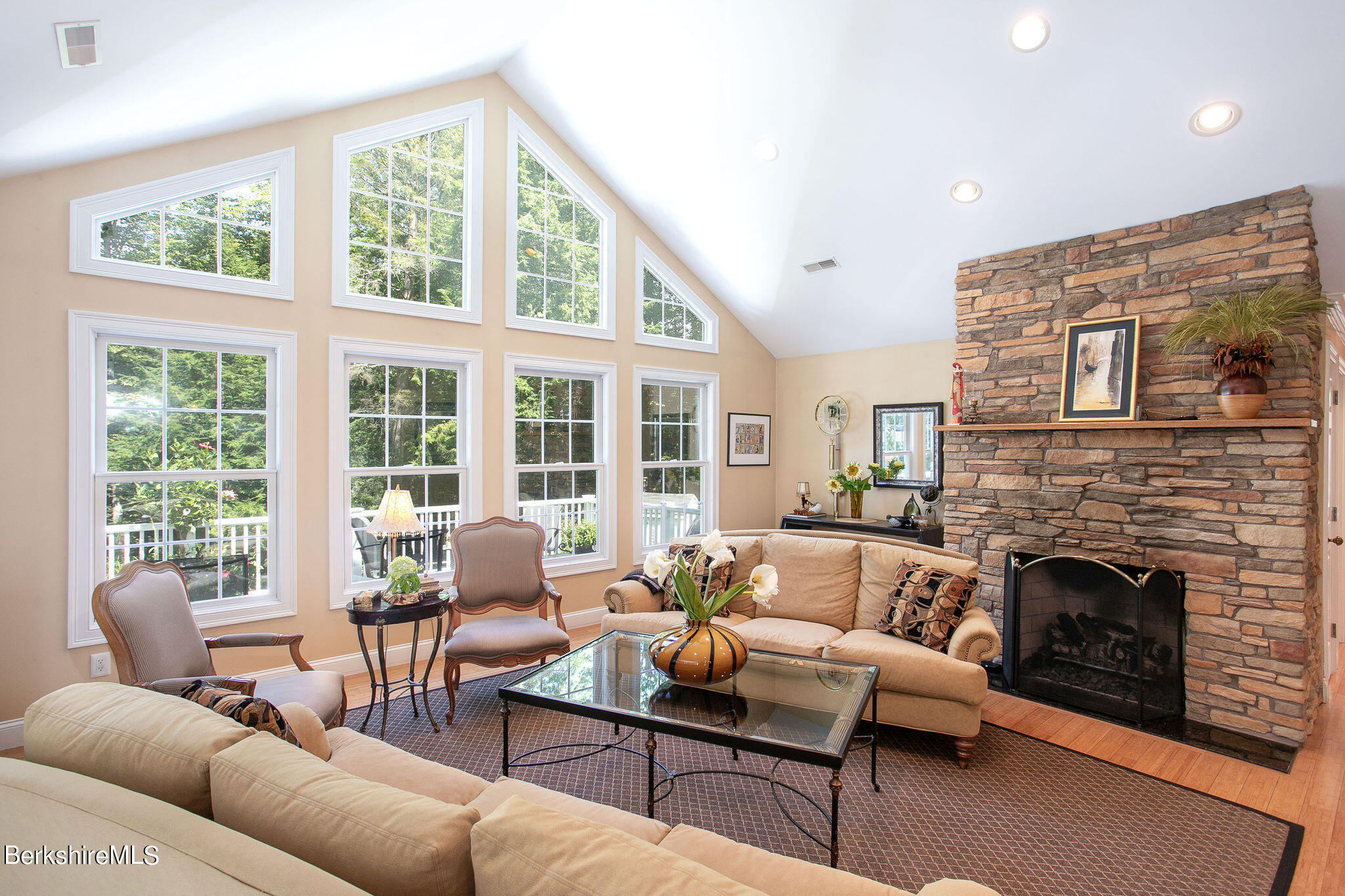 372 Deer Run Otis, MA 01253 - Photo 5 of 44 living room