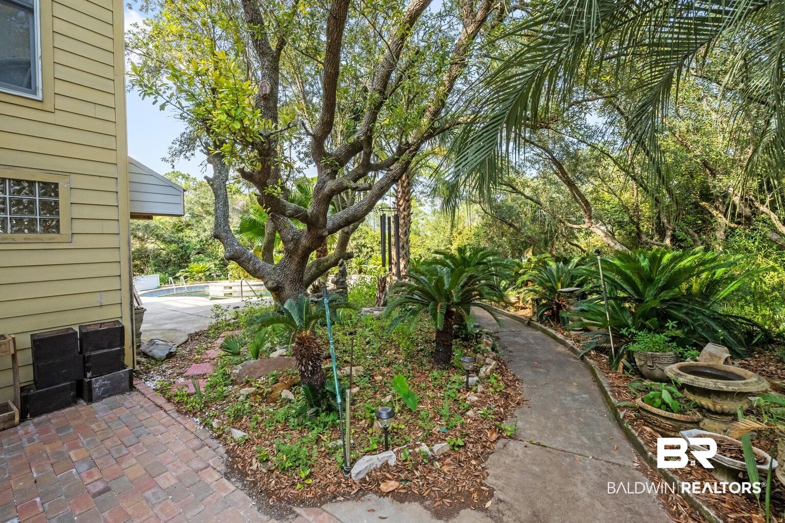 29255 Ono Boulevard Orange Beach, AL 36561 - Photo 14 of 43 View of yard