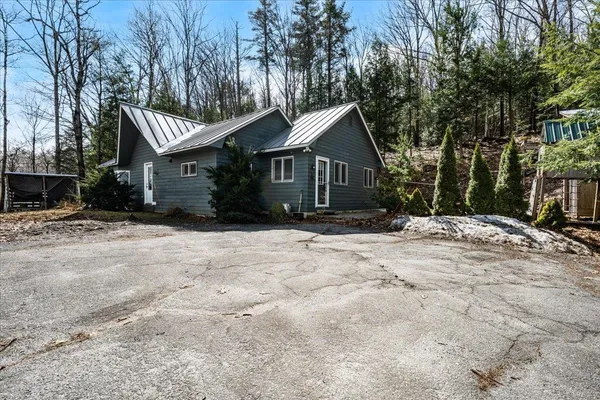 $450,000 | 648 New Hampshire Rte 103, Sunapee, NH 03782