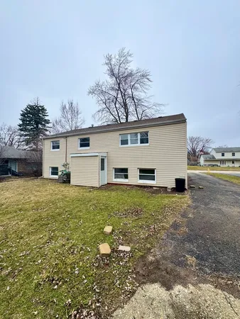 $325,000 | 149 Vernon Drive, Bolingbrook, IL 60440
