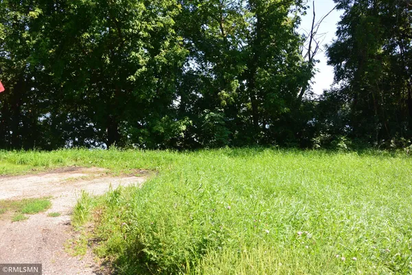 $60,000 | 1199 East 2nd Street, Glencoe, MN 55336