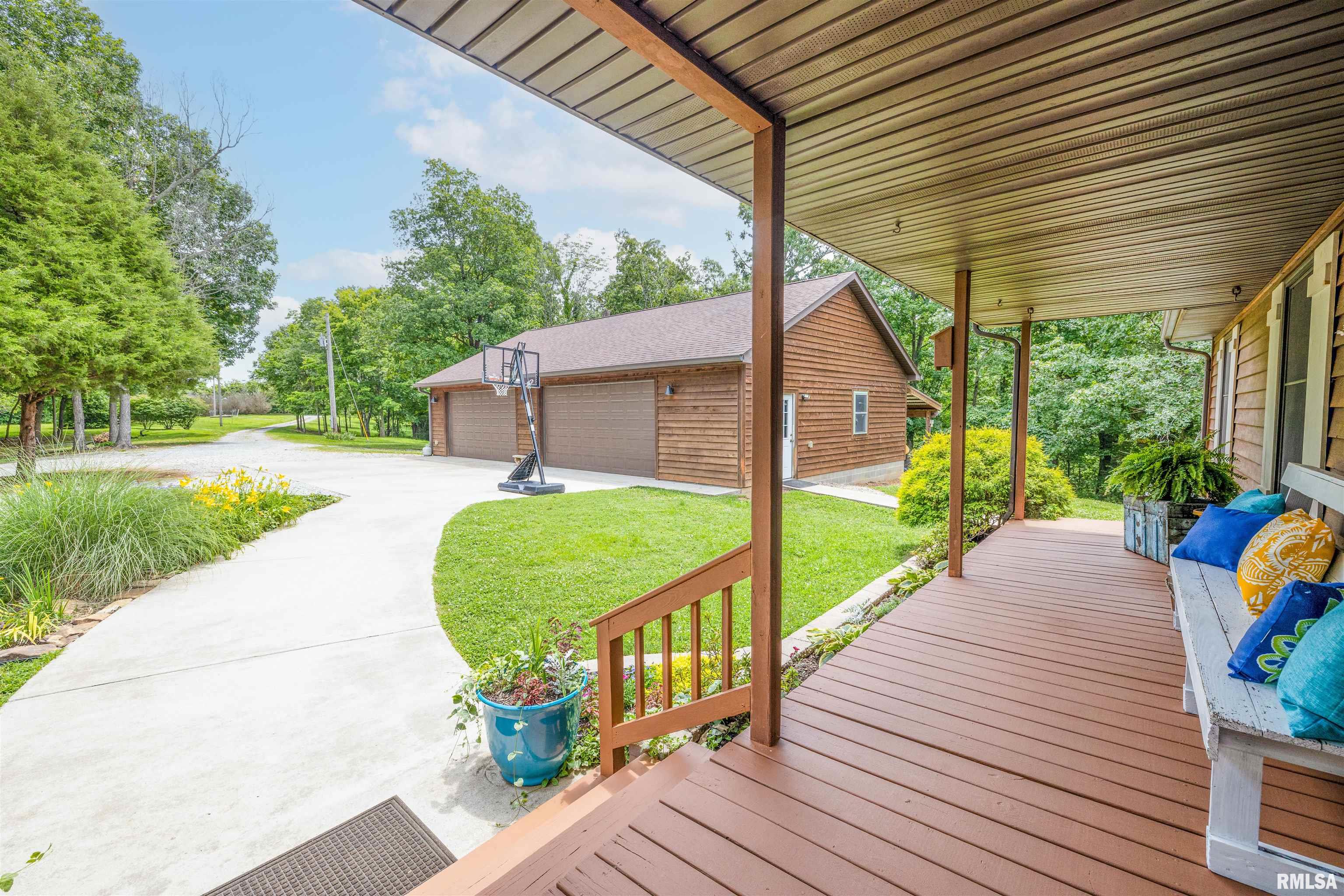 207 Pea Ridge Road Metropolis, IL 62960 - Photo 3 of 54
