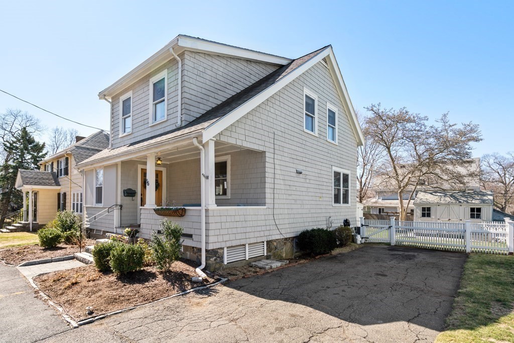 36 Magnolia Road Swampscott, MA 01907 - Photo 17 of 19 Gallery Image 17