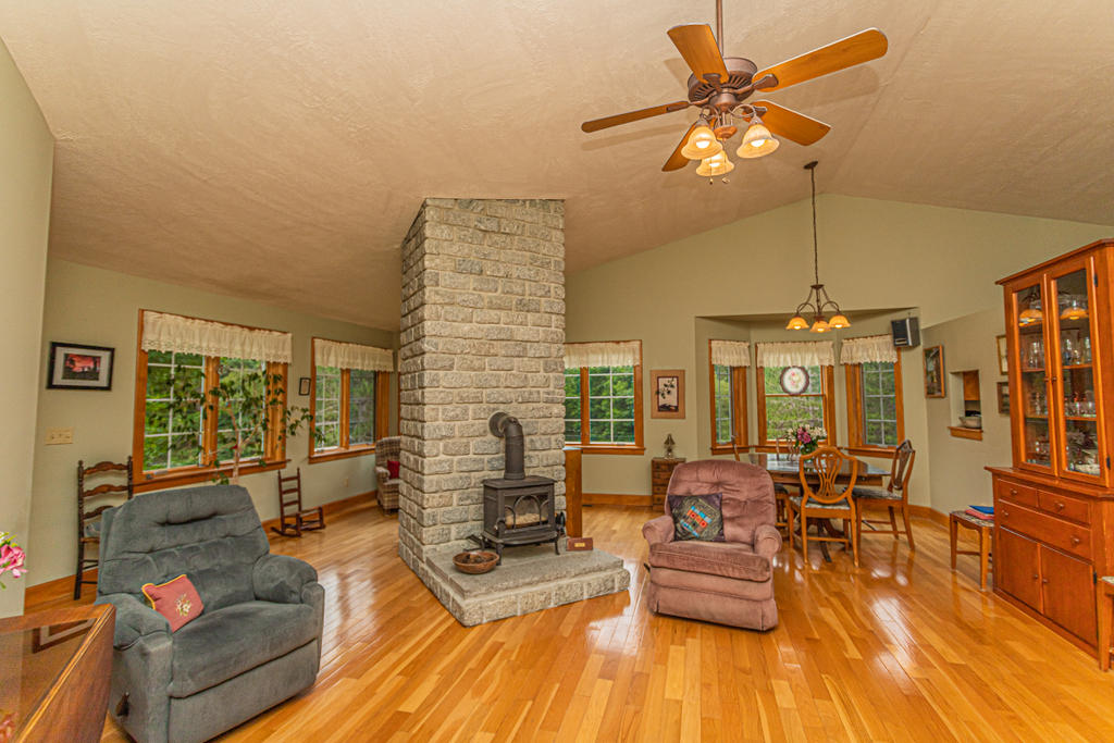 125 Weeks Mills Road Farmington, ME 04938 - Photo 8 of 55 photo (12 of 44)