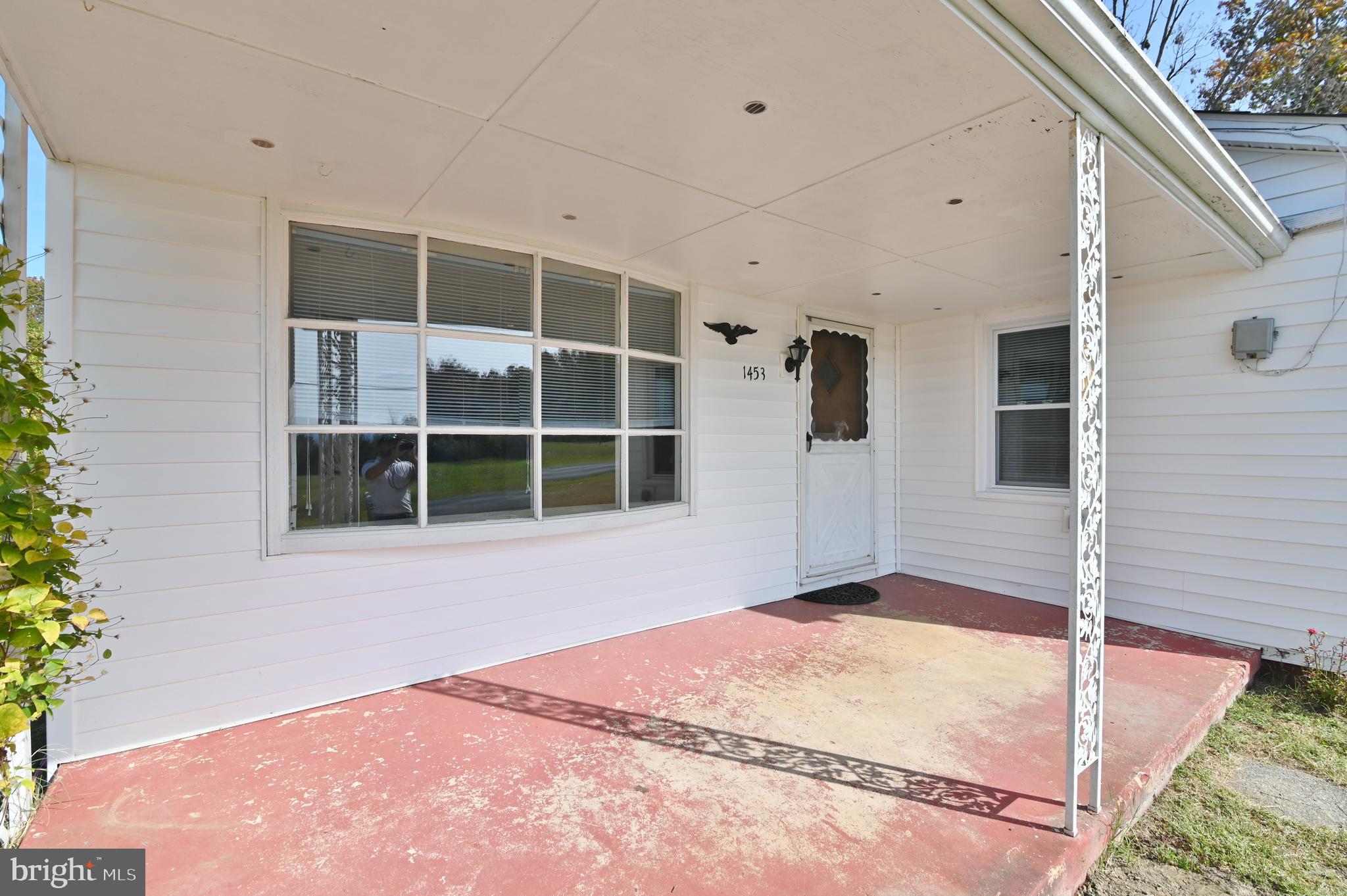 1453 Redman Store Road Luray, VA 22835 - Photo 6 of 36 Gallery Image 6