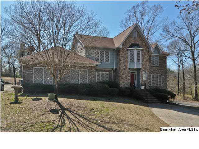 702 Forest Road Hueytown, AL 35127 - Photo 1 of 32