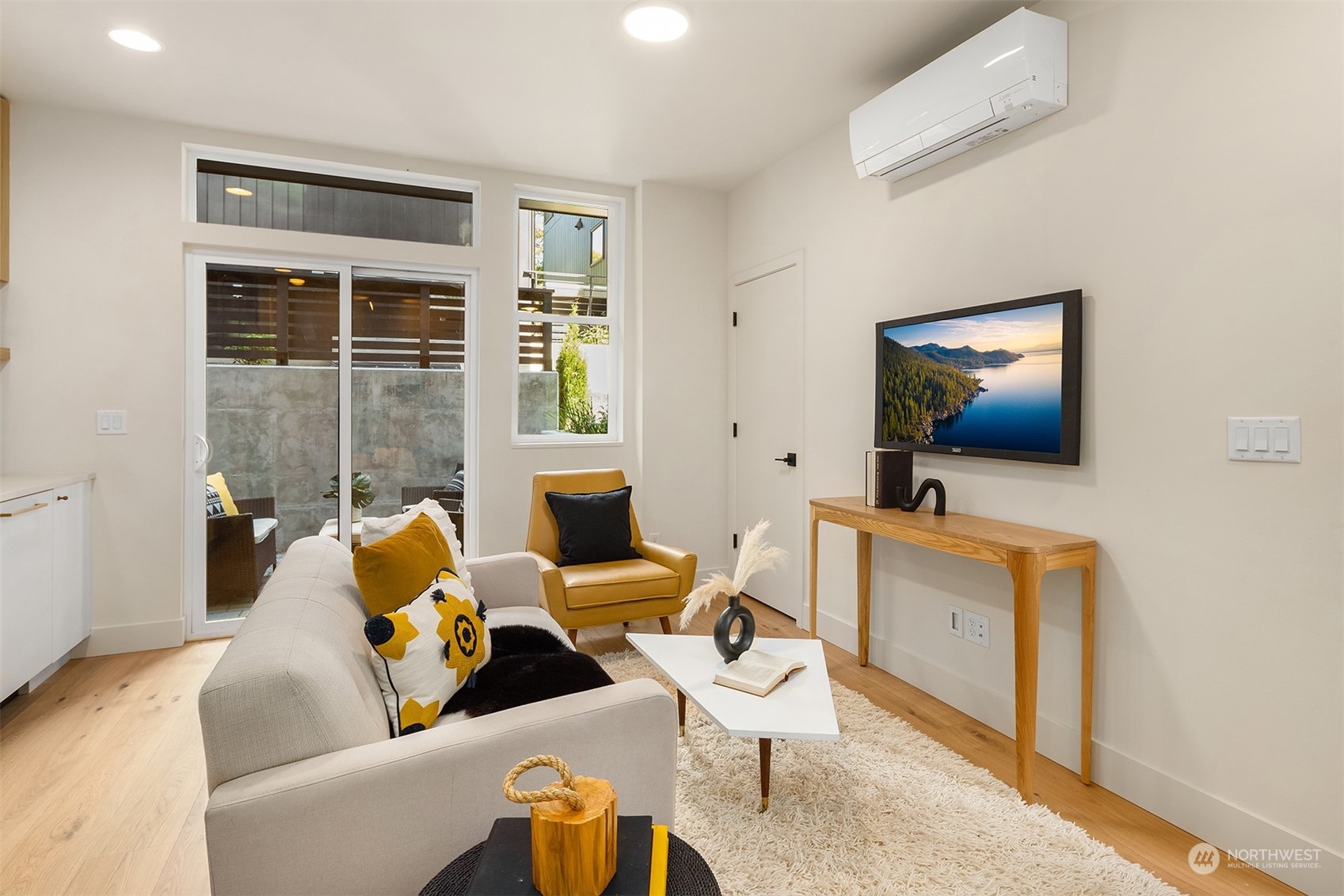 522 North 86th Street Seattle, WA 98103 - Photo 6 of 24 Gallery Image 6