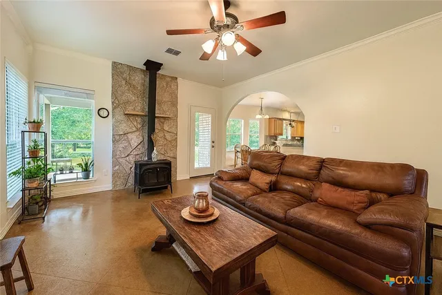 $378,900 | 1652 Homestead Drive, Kempner, TX 76539