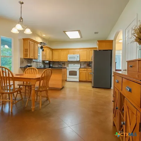 $378,900 | 1652 Homestead Drive, Kempner, TX 76539