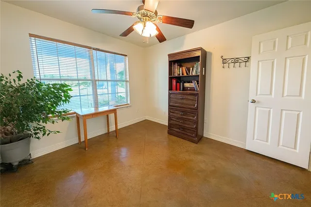 $378,900 | 1652 Homestead Drive, Kempner, TX 76539