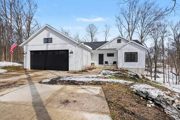$700,000 | 2523 Vanhorn Court, Allegan, MI 49010