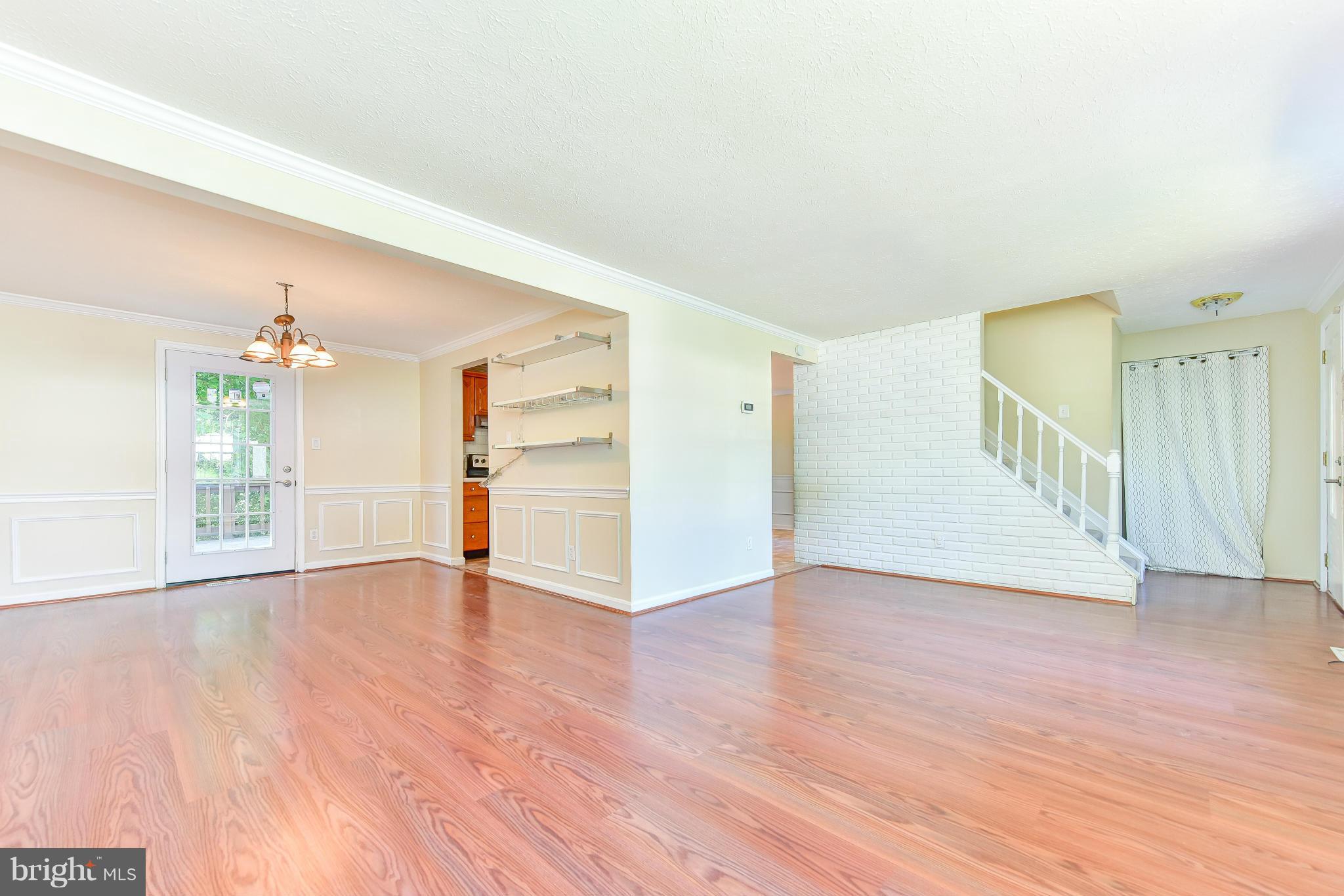 3711 Kidder Road Clinton, MD 20735 - Photo 3 of 30 Living Room
