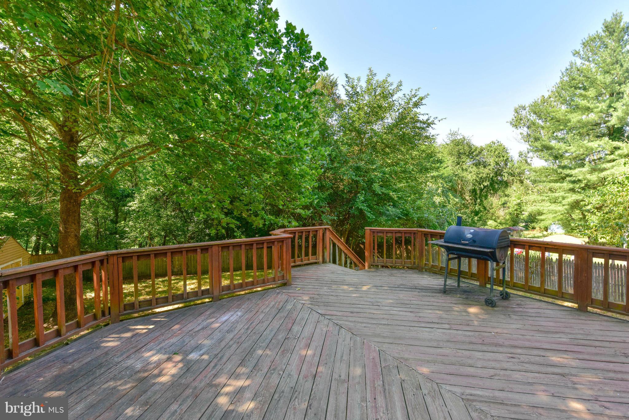 3711 Kidder Road Clinton, MD 20735 - Photo 26 of 30 Deck