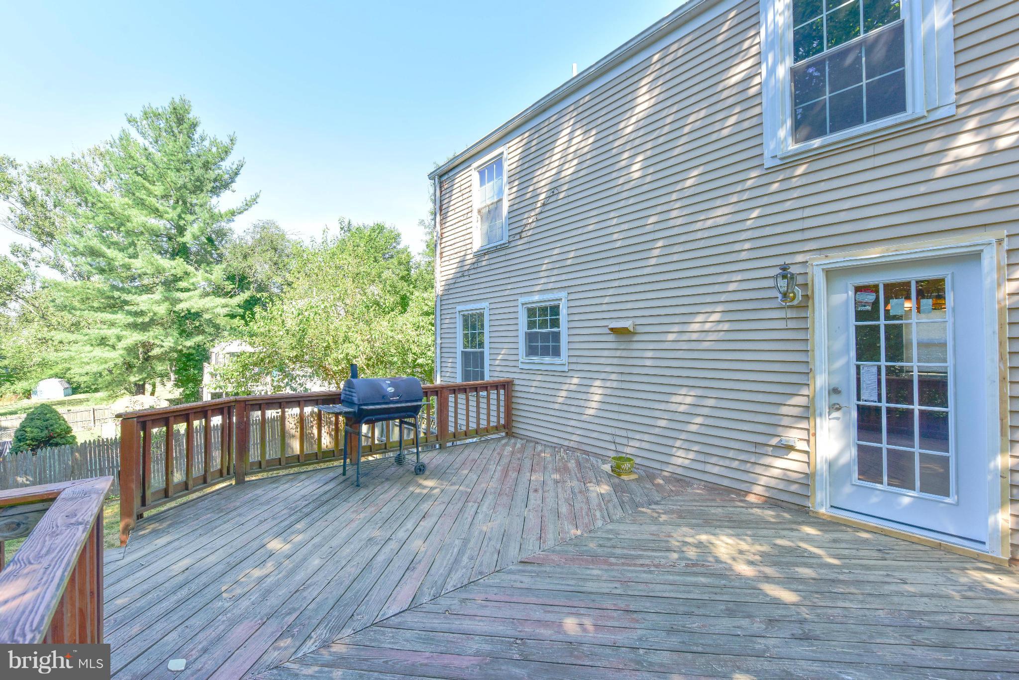 3711 Kidder Road Clinton, MD 20735 - Photo 27 of 30 Deck