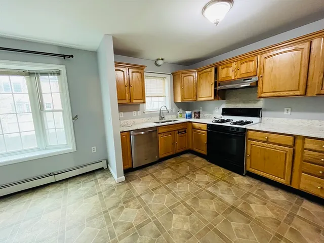 $2,700 | 37 Glen Avenue, Unit 12, Chelmsford, MA 01824