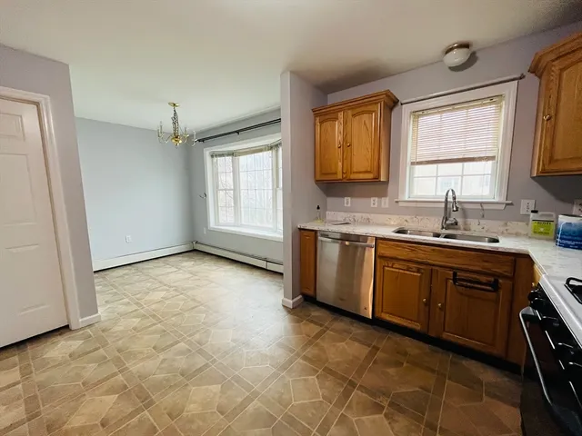 $2,700 | 37 Glen Avenue, Unit 12, Chelmsford, MA 01824