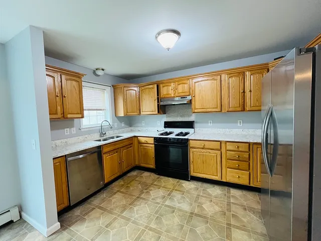 $2,700 | 37 Glen Avenue, Unit 12, Chelmsford, MA 01824