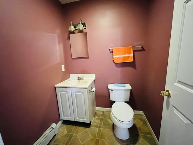 $2,700 | 37 Glen Avenue, Unit 12, Chelmsford, MA 01824