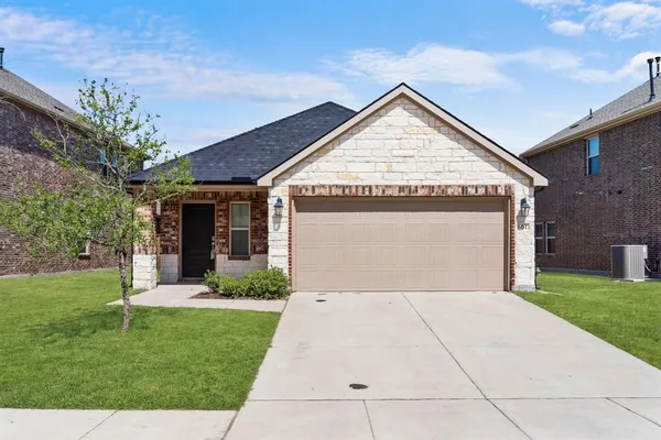 $2,200 | 601 Liliana Lane, Anna, TX 75409