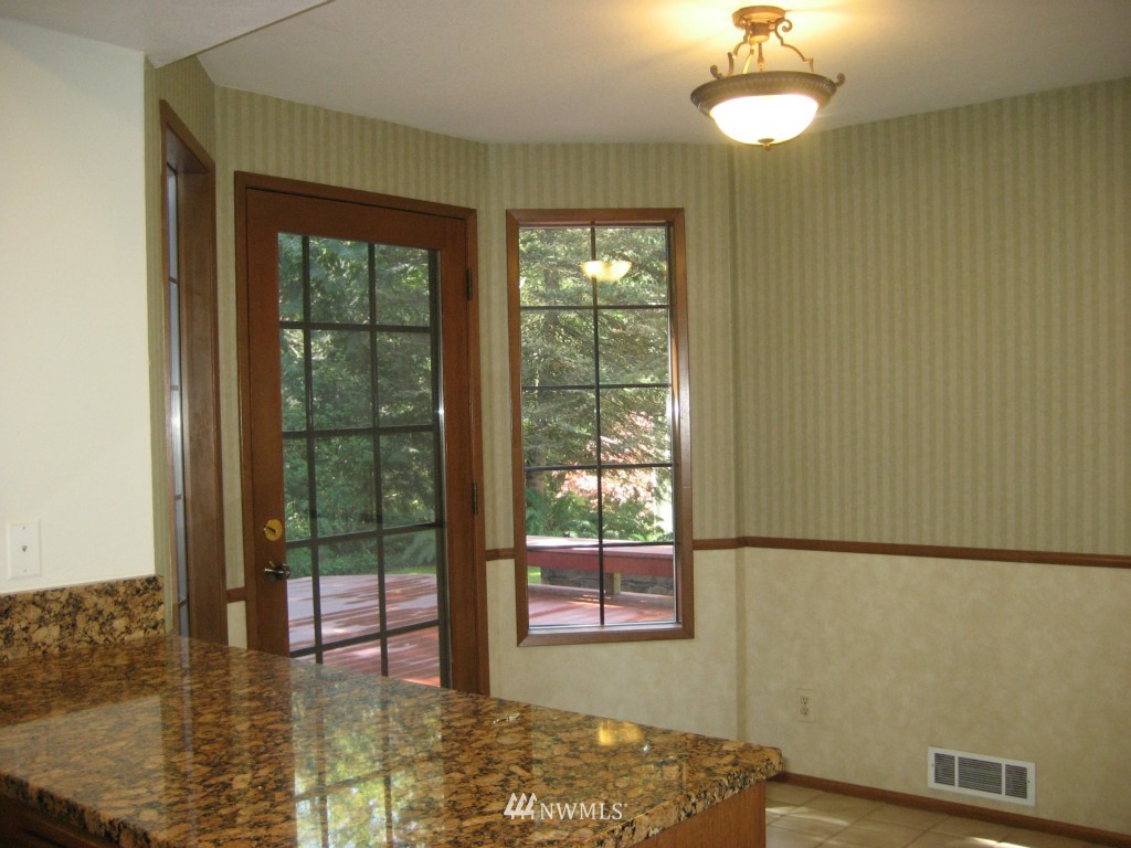 3812 Ridge Way Mount Vernon, WA 98273 - Photo 4 of 18 Gallery Image 4