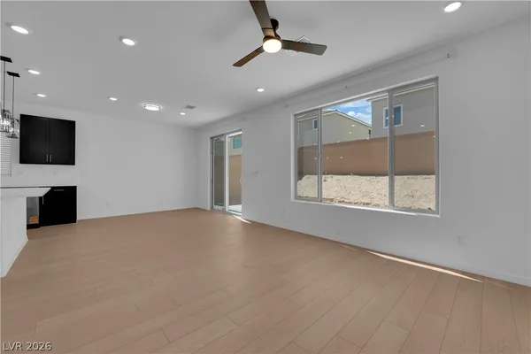 $2,700 | 10227 Estancia Hl Street, Las Vegas, NV 89141