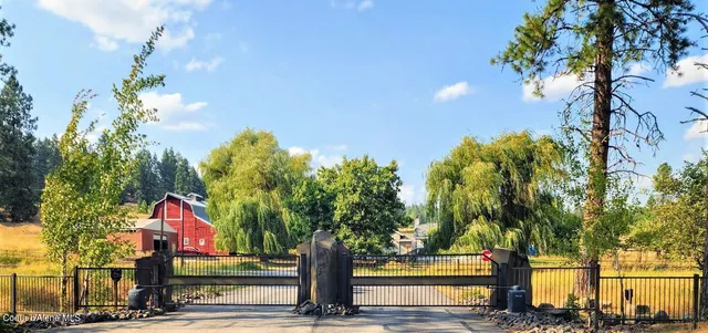 $1,950,000 | 1 East Gifted View Drive, Coeur D'Alene, ID 83814