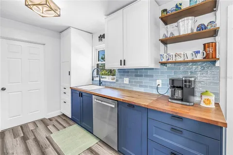 $450,000 | 5698 24th Terrace North, St. Petersburg, FL 33710