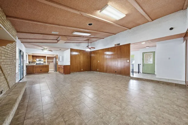 a view of empty room