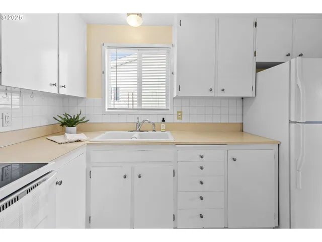 $294,900 | 1663 Sallal Road, Woodburn, OR 97071