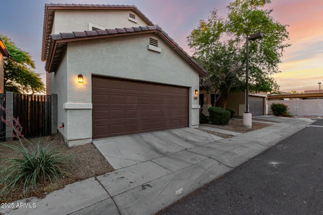 $334,000 | 10225 West Camelback Road, Unit 33, Phoenix, AZ 85037