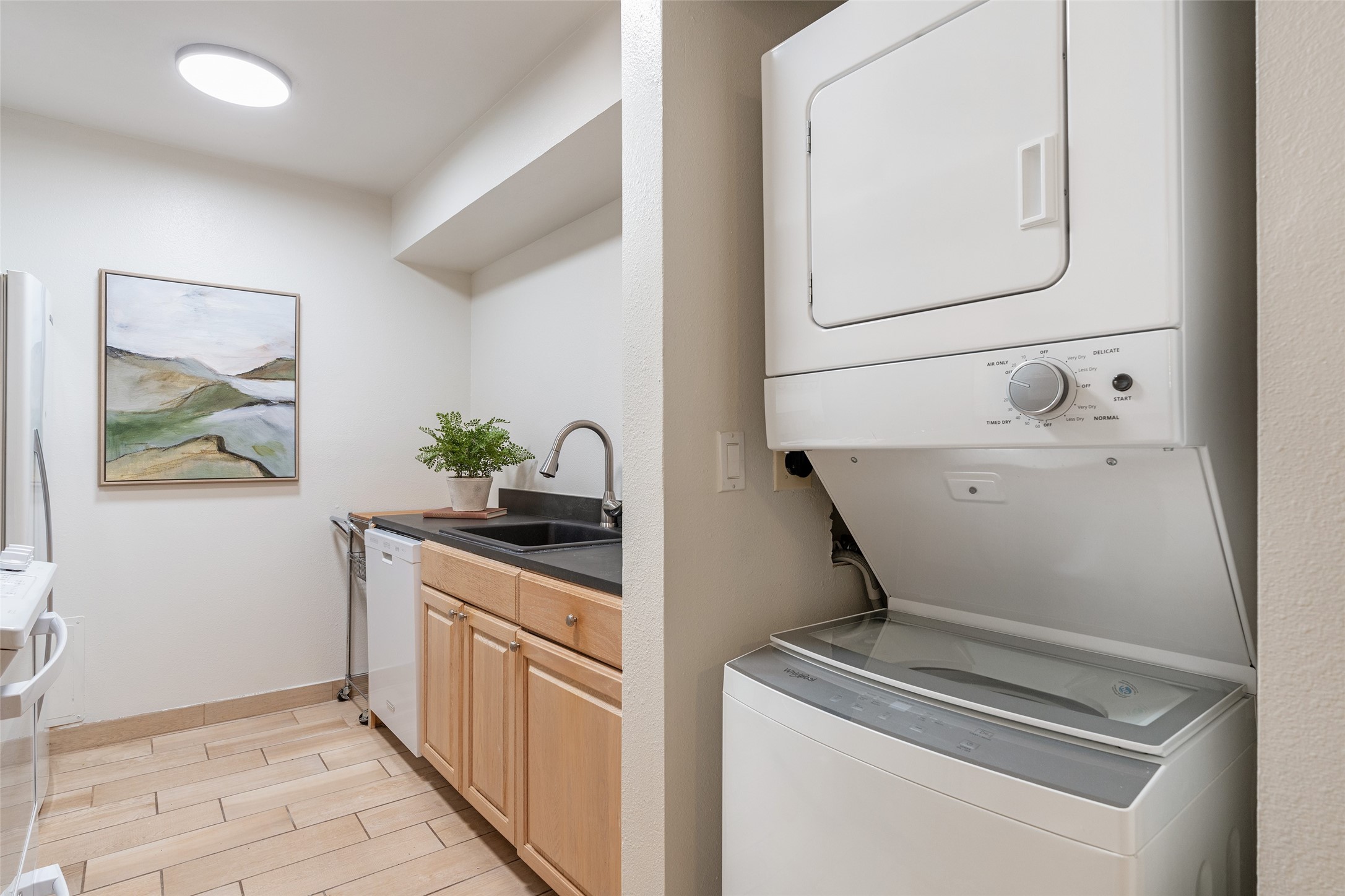 663 Bishops Lodge Road, Unit 50 Santa Fe, NM 87501 - Photo 10 of 16 Laundry