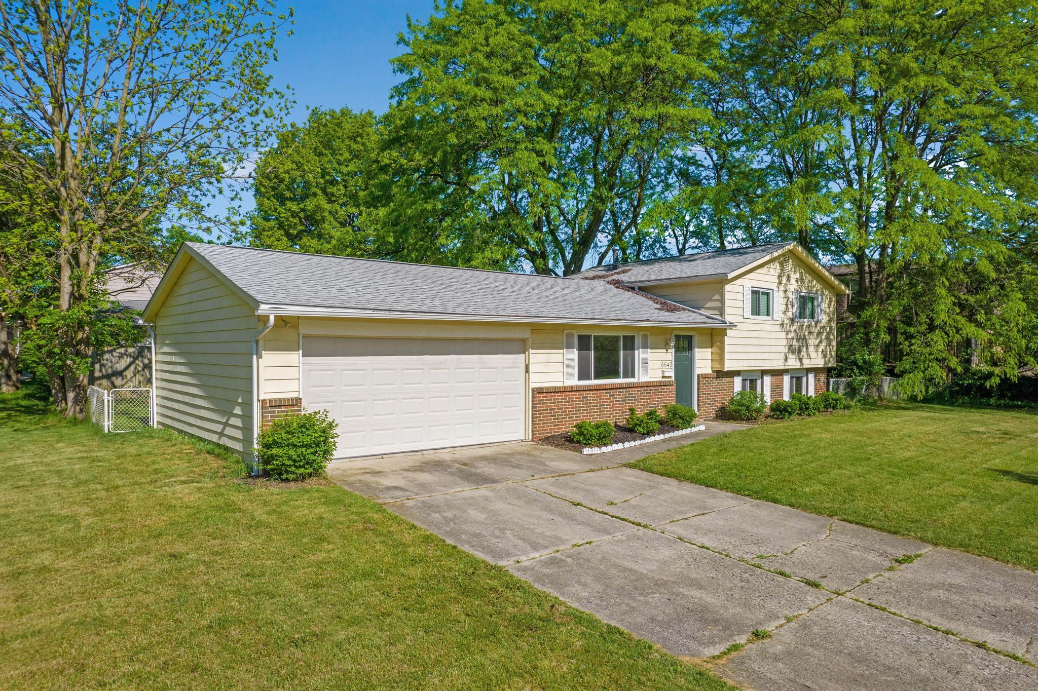 6649 Karl Road Columbus, OH 43229 - Photo 5 of 47 DJI_0037