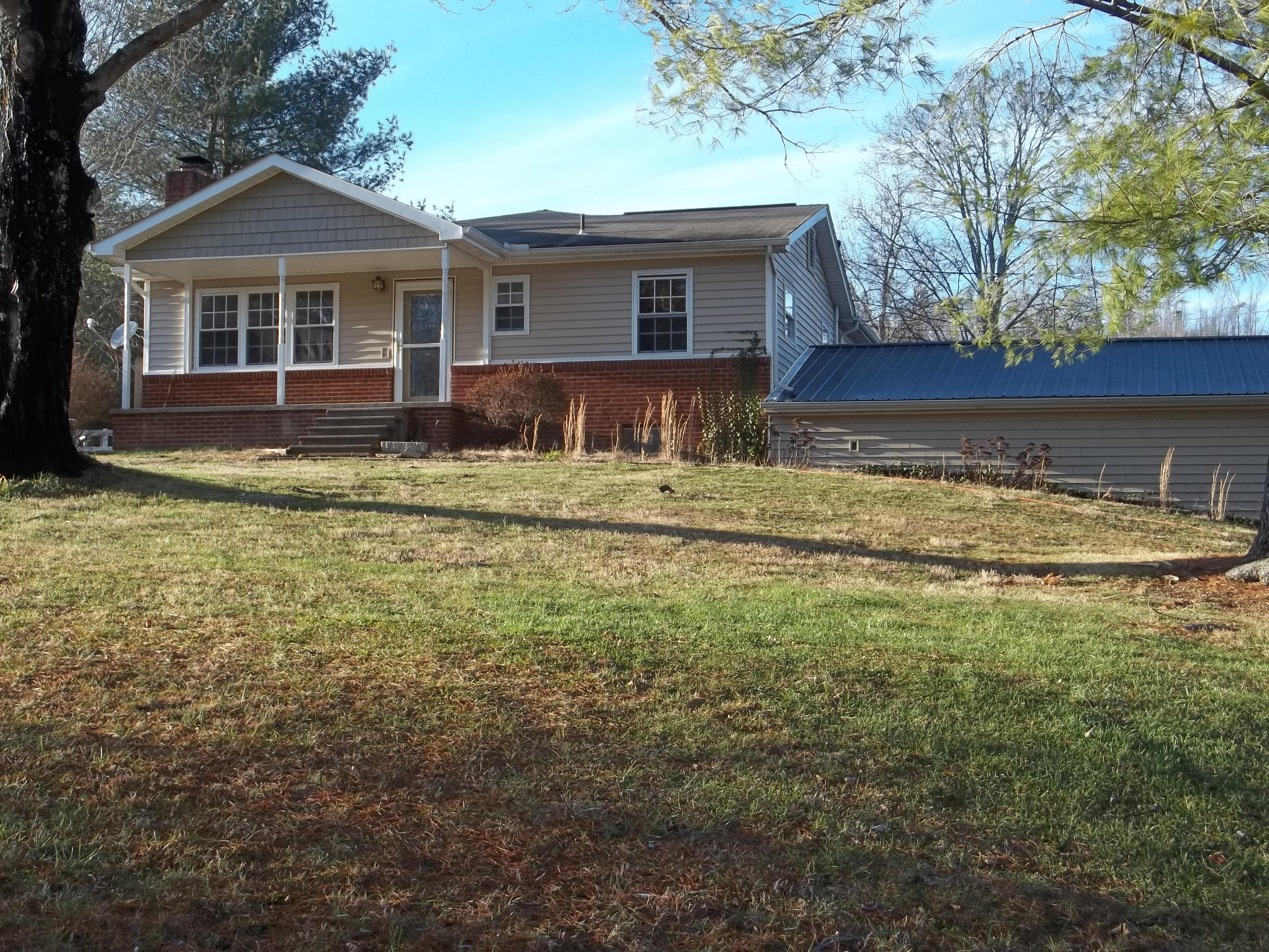 2766 Hinds Creek Road Heiskell, TN 37754 - Photo 1 of 24 100_5100