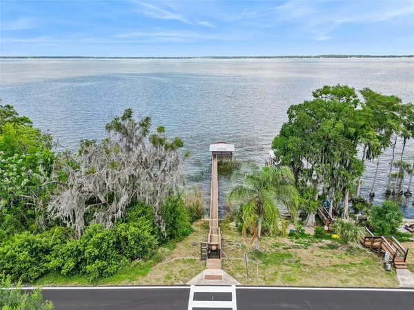 $479,900 | 3177 Bayou Lane, Tavares, FL 32778