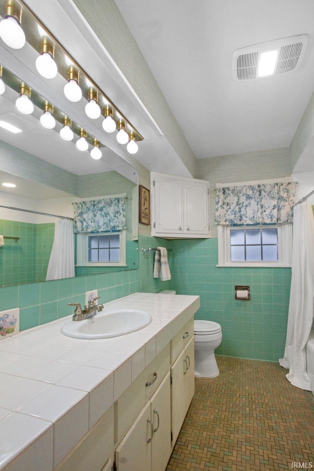 1200 South Burkhardt Road Evansville, IN 47715 - Photo 18 of 36