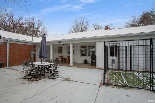 $284,900 | 1200 South Burkhardt Road, Evansville, IN 47715