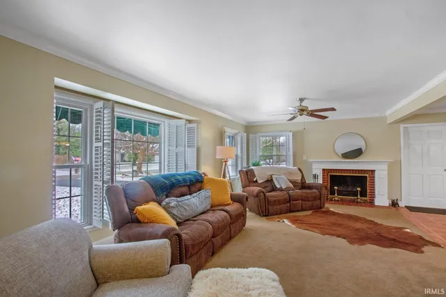 $284,900 | 1200 South Burkhardt Road, Evansville, IN 47715