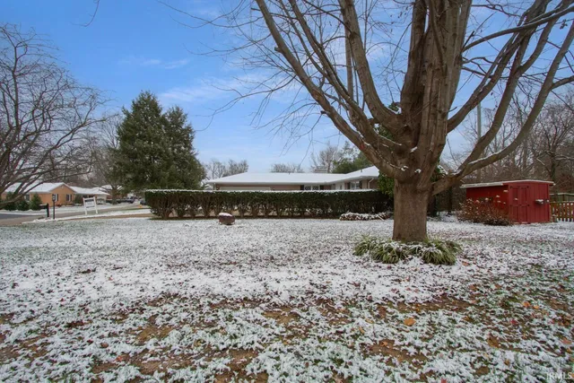 $284,900 | 1200 South Burkhardt Road, Evansville, IN 47715