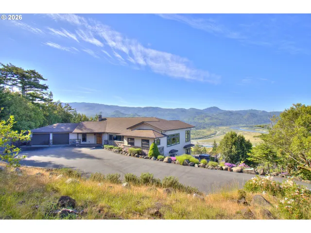 $1,875,000 | 95500 Spirit Ridge Drive, Gold Beach, OR 97444
