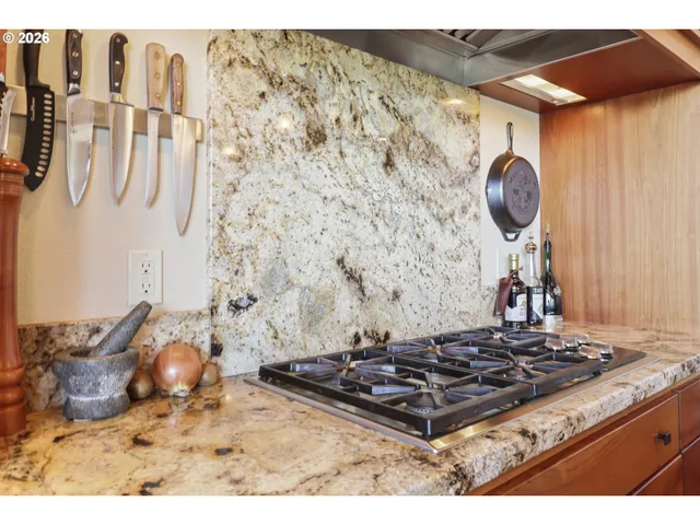 $1,875,000 | 95500 Spirit Ridge Drive, Gold Beach, OR 97444