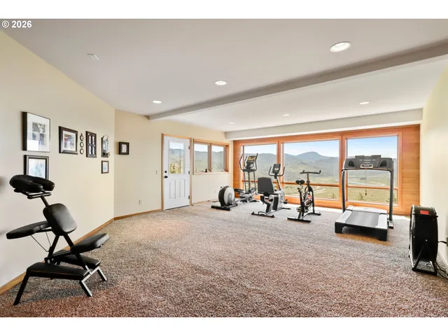 $1,875,000 | 95500 Spirit Ridge Drive, Gold Beach, OR 97444