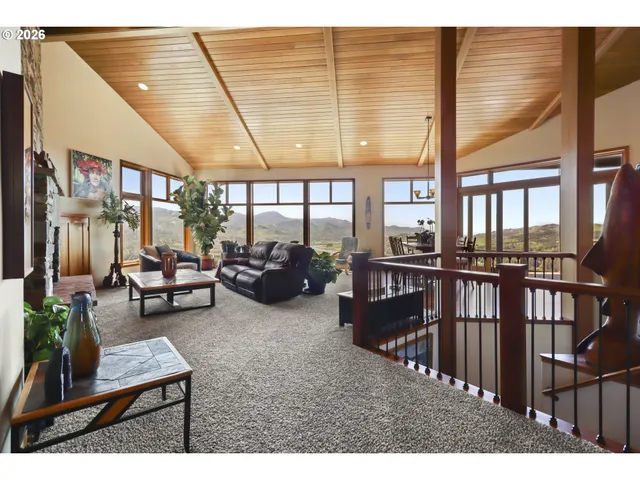 $1,875,000 | 95500 Spirit Ridge Drive, Gold Beach, OR 97444