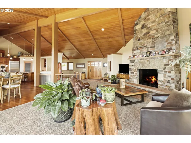 $1,875,000 | 95500 Spirit Ridge Drive, Gold Beach, OR 97444